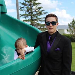 Meet your Posher, Max